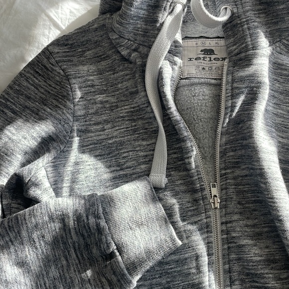 Cozy hooded sweater and jogger set - Picture 7 of 7